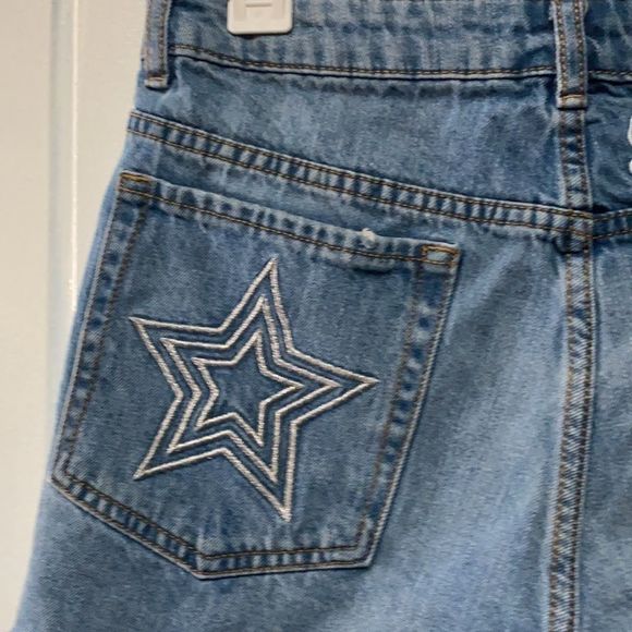 H&M Coachella Cut off Jean Shorts size 10 - Picture 6 of 10